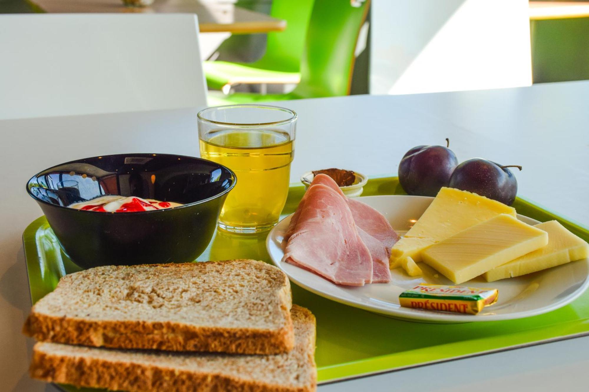 Ibis Budget Rodez Luaran gambar