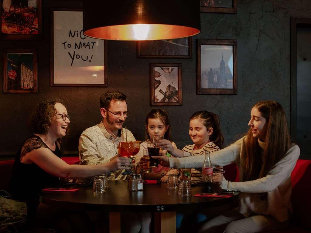 Ibis Budget Rodez Restoran gambar